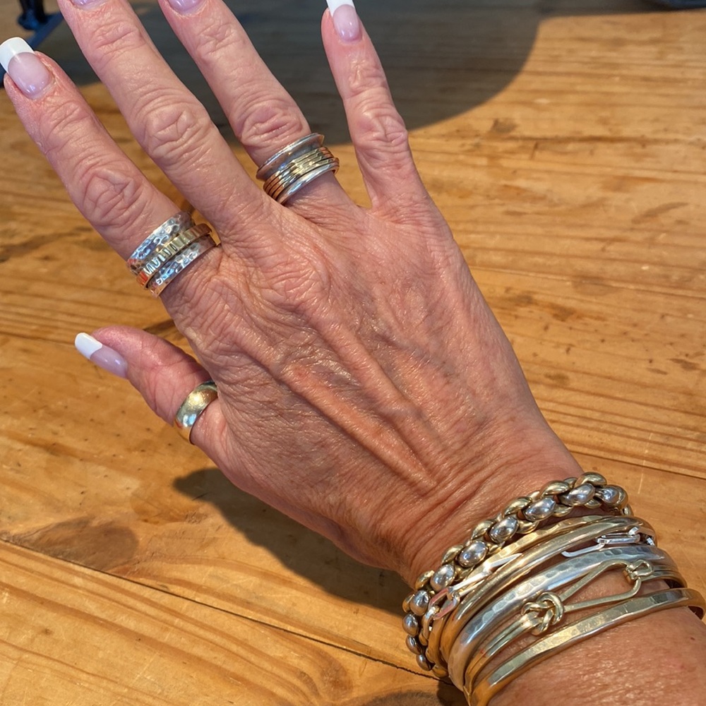 🎉 SOLD SOLD SOLD‼️SUNDANCE 14k EMBRACE SPINNING 5.5 STERLING SILVER RING‼️ - Picture 5 of 7